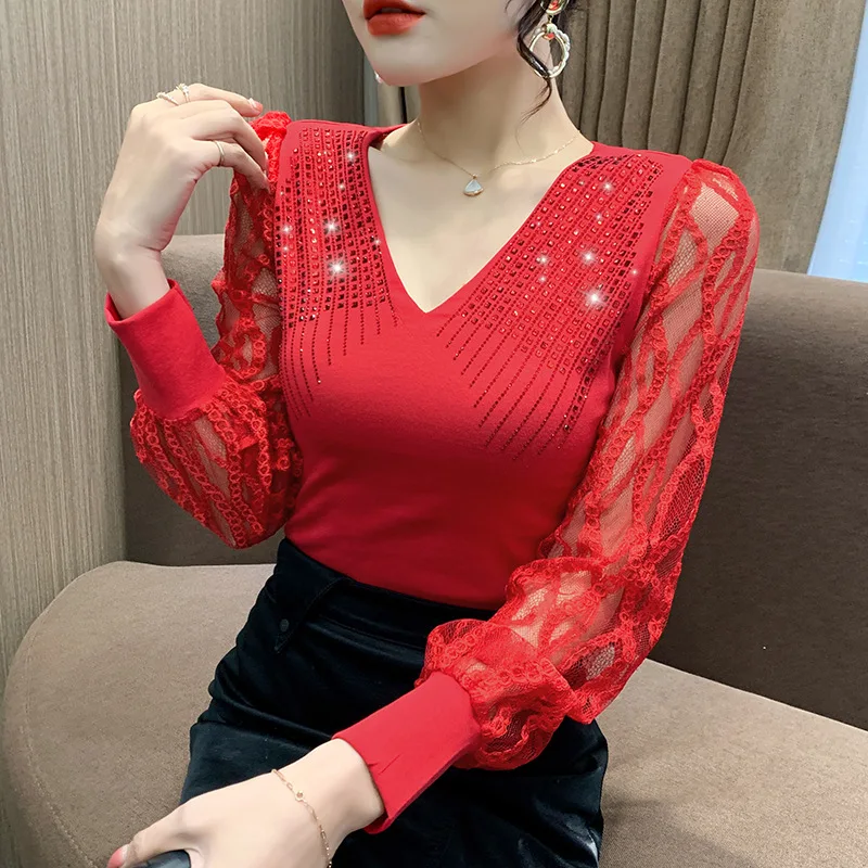 

2022 Spring New Red Lantern Sleeves Western Style V-neck Hot Drill Long-sleeved T-shirt Women's Lace Slim Bottoming Shirtt