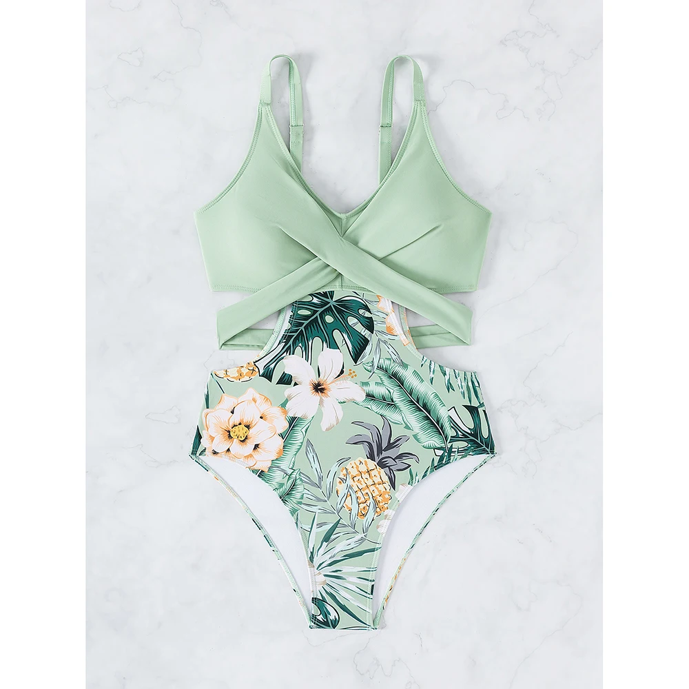 Женский слитный купальник Nike зеленый