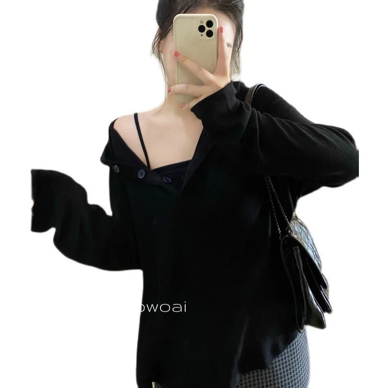 Рисунок 6 - Женская Винтажная футболка с V-образным вырезом