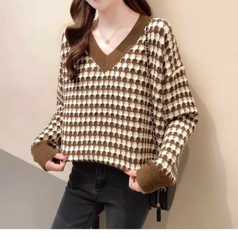 

Knitz V-neck female 2022 new spring and autumn Korean version of the lazy loose wild set of head wearing long sleeve sweater