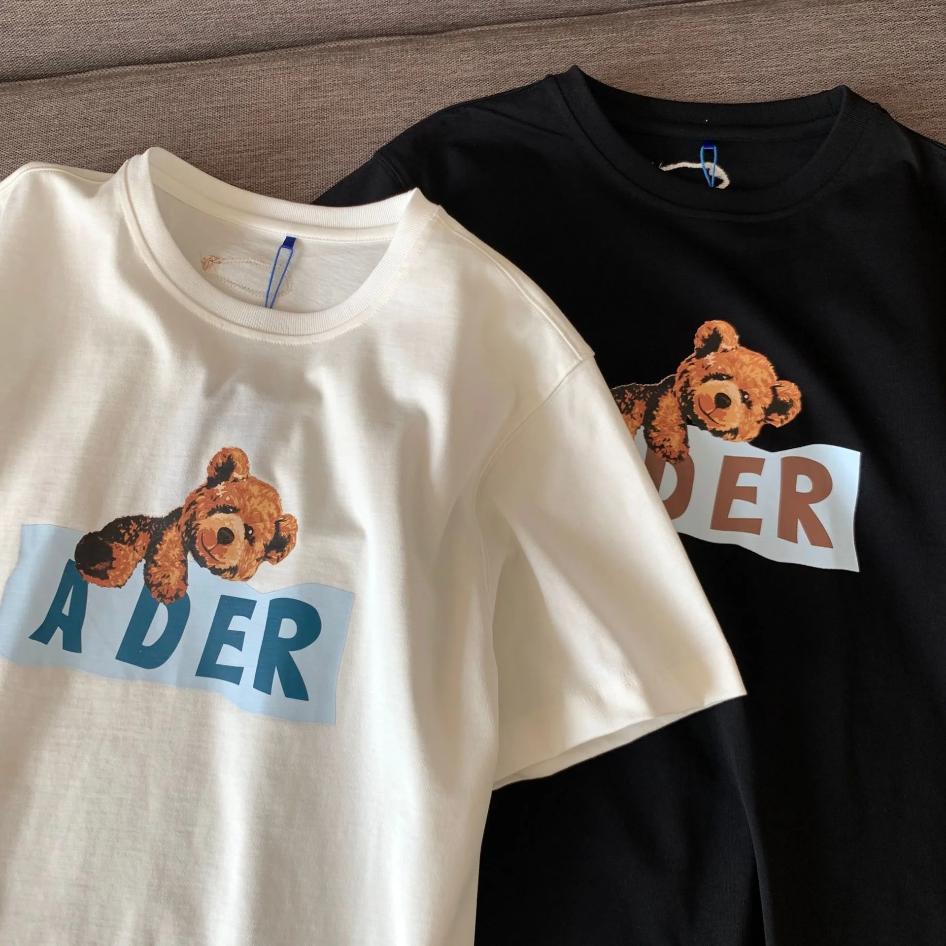 

Корейский мультяшный Мишка Тедди Ader футболка с коротким рукавом Свободная Повседневная модная брендовая мужская и женская нижняя куртка