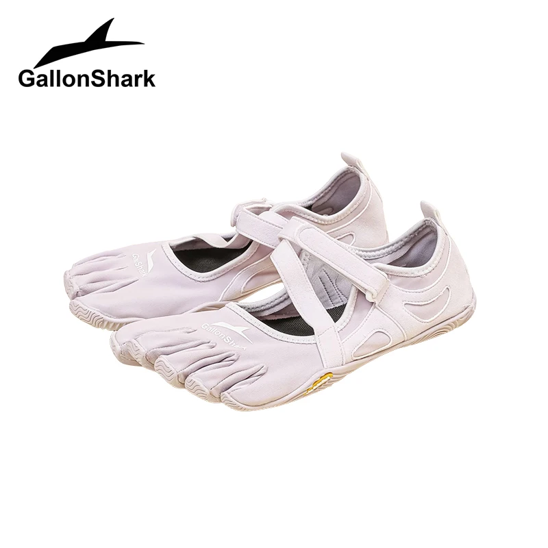 Фото Обувь для йоги и тренировок в помещении GallonShark Five Finger Barefoot Footwear, с ремешками, нескользящая. №1