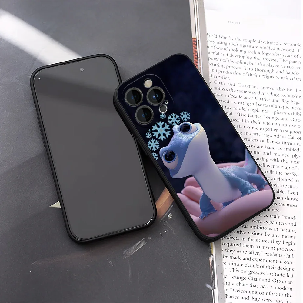 Чехол для телефона MINISO Movie F-Frozen 2 iPhone 12 11 13 14 15 16 Max Pro Plus черный мягкий силиконовый