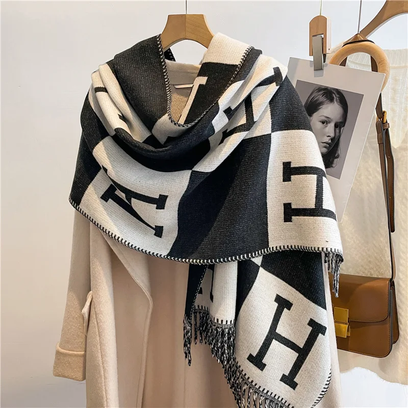 

Scarf Women Luxury Shawl Lady Print Letter Echarpes Warm Cashmere Blend Foulard Bufanda Classical Tassel Scarf Plussize Pashmina