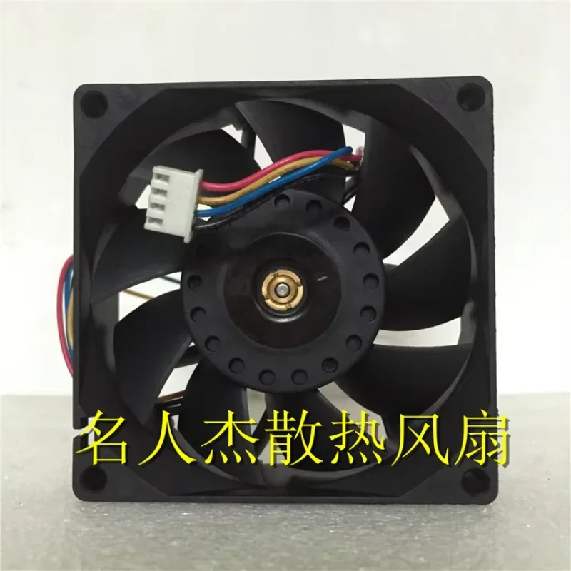 Фото Вентилятор охлаждения сервера Delta Electronics FFB0812EH BE1T, 12В постоянного тока, 0.80А, 80x80x25мм, 4-проводной №3