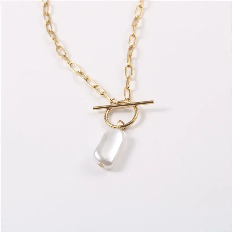 

Dainty Women Baroque Pearl Pendant Necklace Stainless Steel 18k Gold Plated Toggle Rectangle Paperclip Chain Necklace