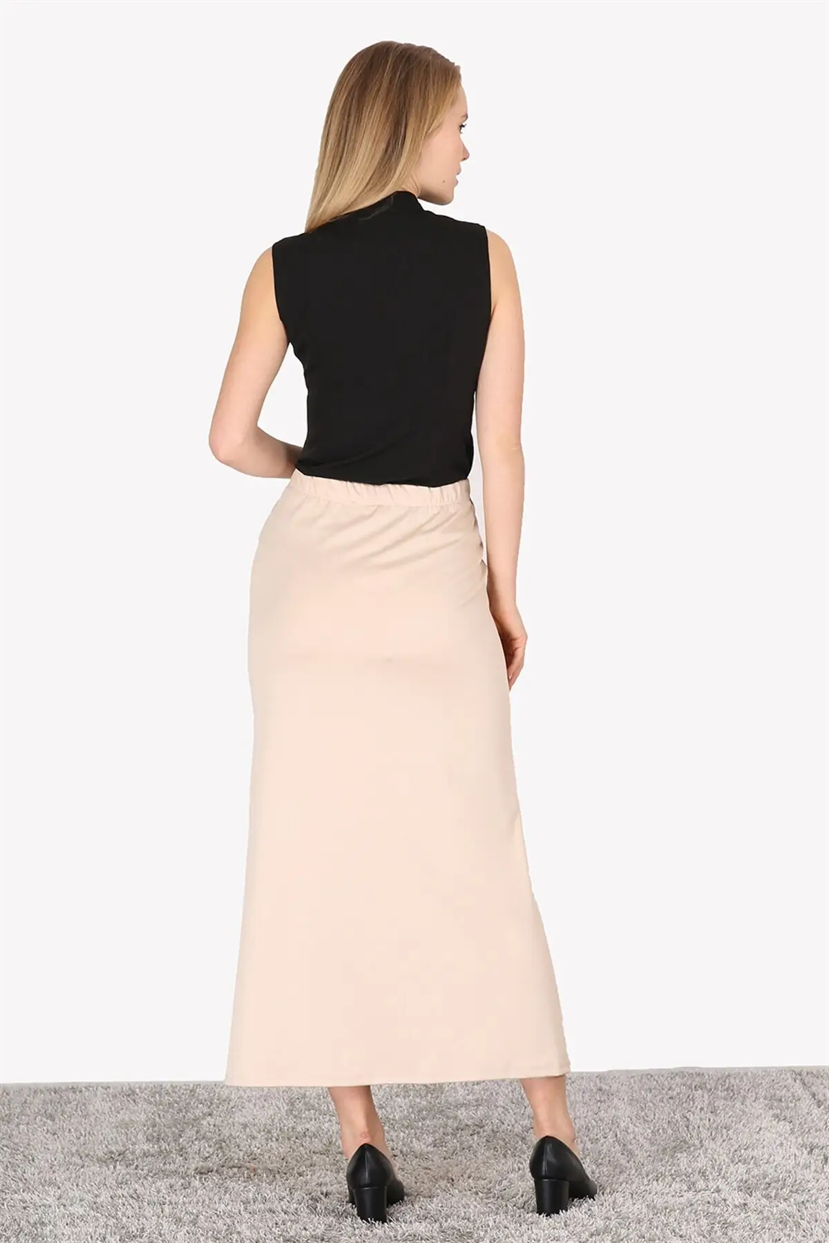 

Woman with Wheel Skirt Hijab Mira Women Muslim Clothing Skirt 2021 Fashion