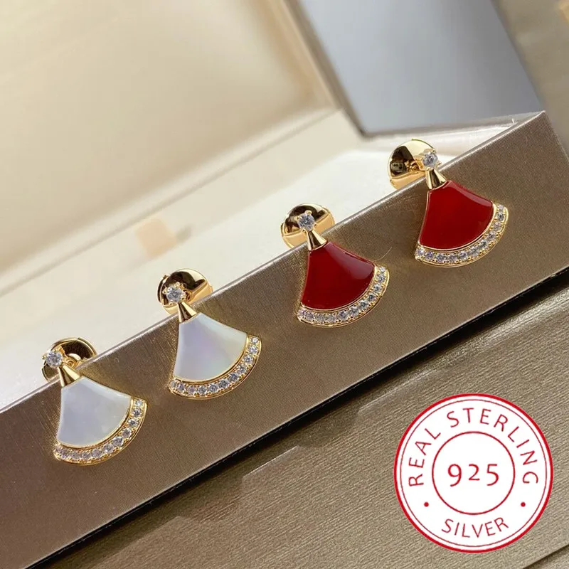 

High quality rose gold white fritillaria fan-shaped small skirt earrings women's sweet temperament fashion brand party jewelry