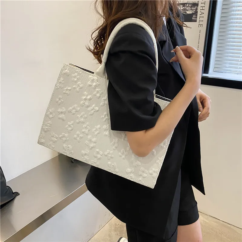

Large-capacity bag women's new texture all-match Western style commuter tote bag niche simple portable shoulder bag