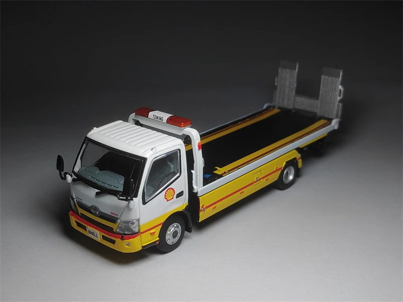 

HeyToys Tiny 1/64 Shell Flatbed Tow Truck HINO 300 Hong Kong Die Cast Model Car Collection Limited