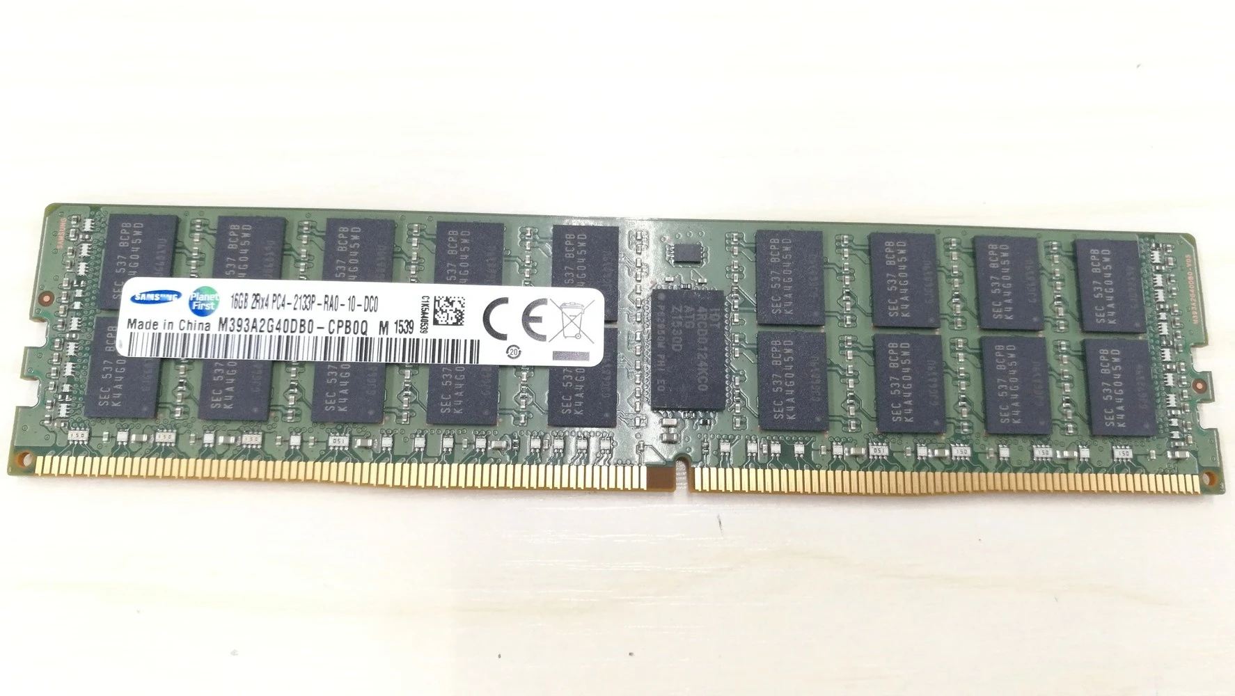 

RAM Original 16G DDR4 ECC 2133 reg M393A2G40DB0-CPB server memory