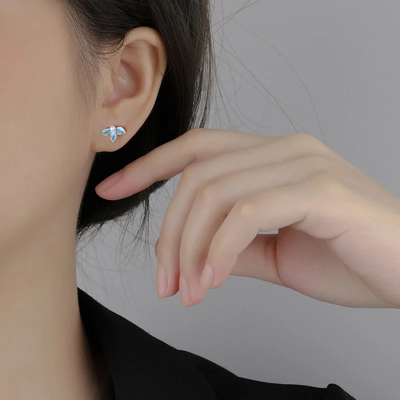 

Женские серьги в виде цветка из серебра S999