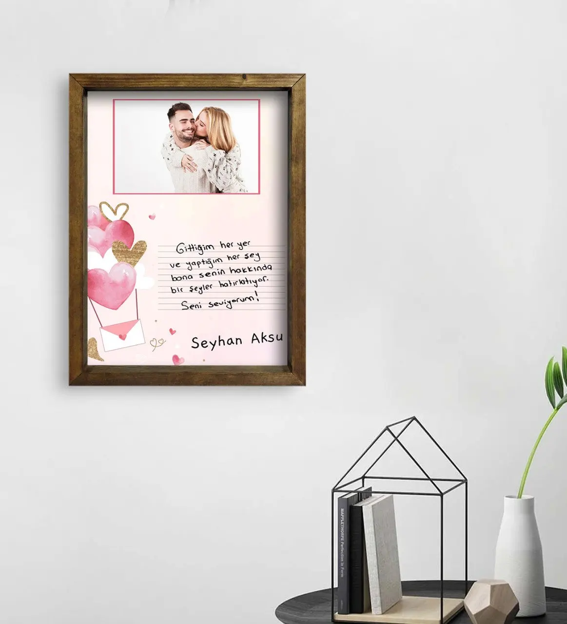 

Персонализированный стол с рамкой из натурального дерева 45x65 см-1