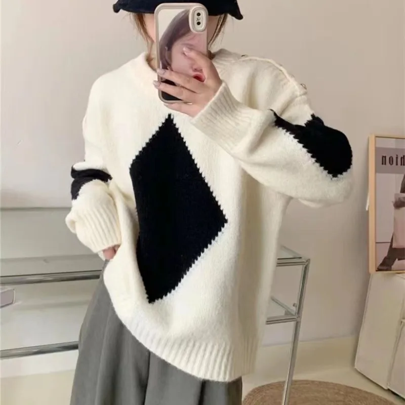 

Пуловер в стиле ретро с ромбами контрастных цветов, Осень-зима