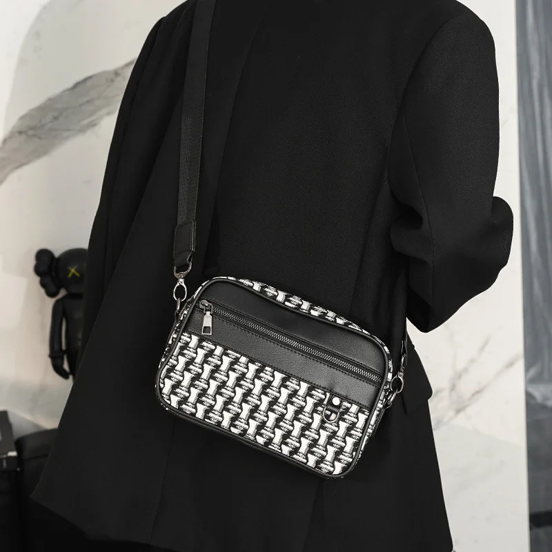 New Fashion Men's Crossbody Bag Canvas PU Leather Patchwork Crossbody Bag Men Shoulder Messenger Bag Outdoor Leisure Men Bag