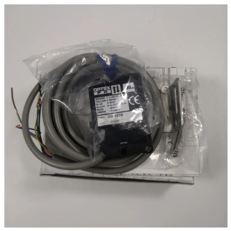 

FA DM-18TN RGB Color Sensor