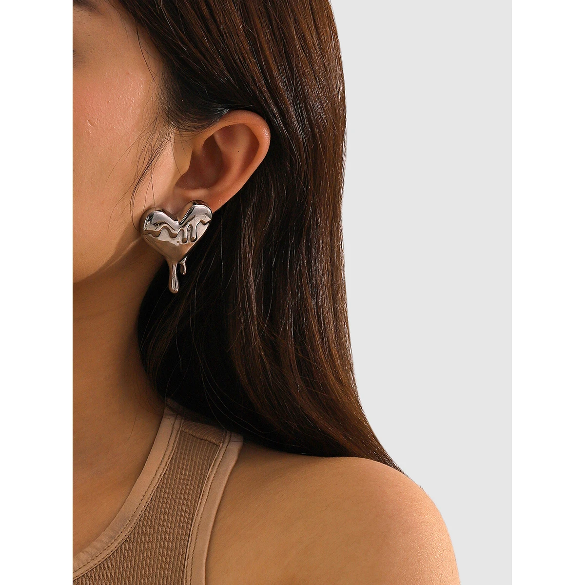 Женские серьги-гвоздики из нержавеющей стали в виде сердца