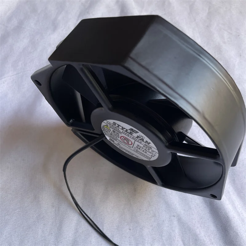 Осевой вентилятор охлаждения 172x150x38 мм UZS15D23-MGW 220 В 172 2 см