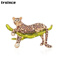 exquisite fashion jewelry fashion personality cartoon dripping oil leopard brooch versatile corsage enamel jewelry