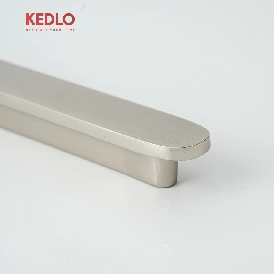 Фото Ручка для кухонного шкафа KEDLO из цельной латуни, простая, с матовым никелевым покрытием, плоская, серебристая, матовая. №4