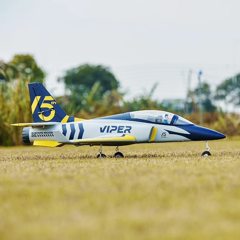 Фото Радиоуправляемая модель самолета FMS 70mm Viper V2 EDF Jet, 15-летний юбилей, новая окраска, из пенопласта, сборная, с фиксированным крылом, для начинающих №4