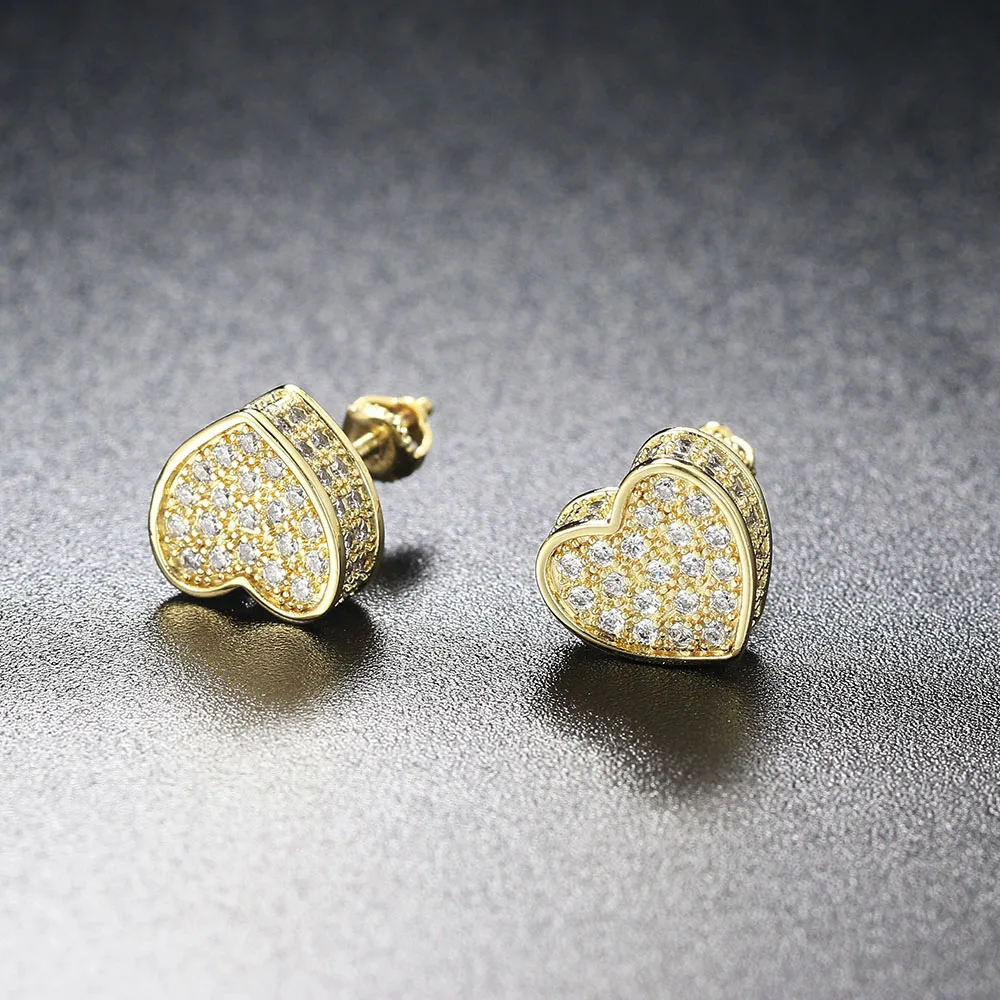 Женские серьги-гвоздики в форме сердца с фианитами