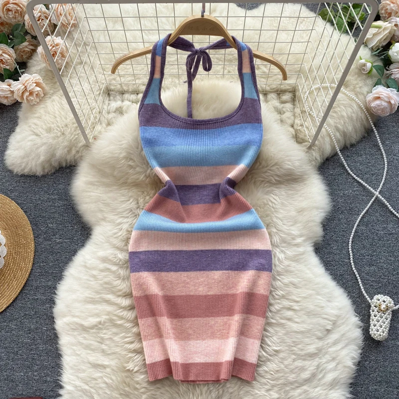 

Контрастное Полосатое платье с лямкой на шее осеннее Новое Трикотажное короткое платье