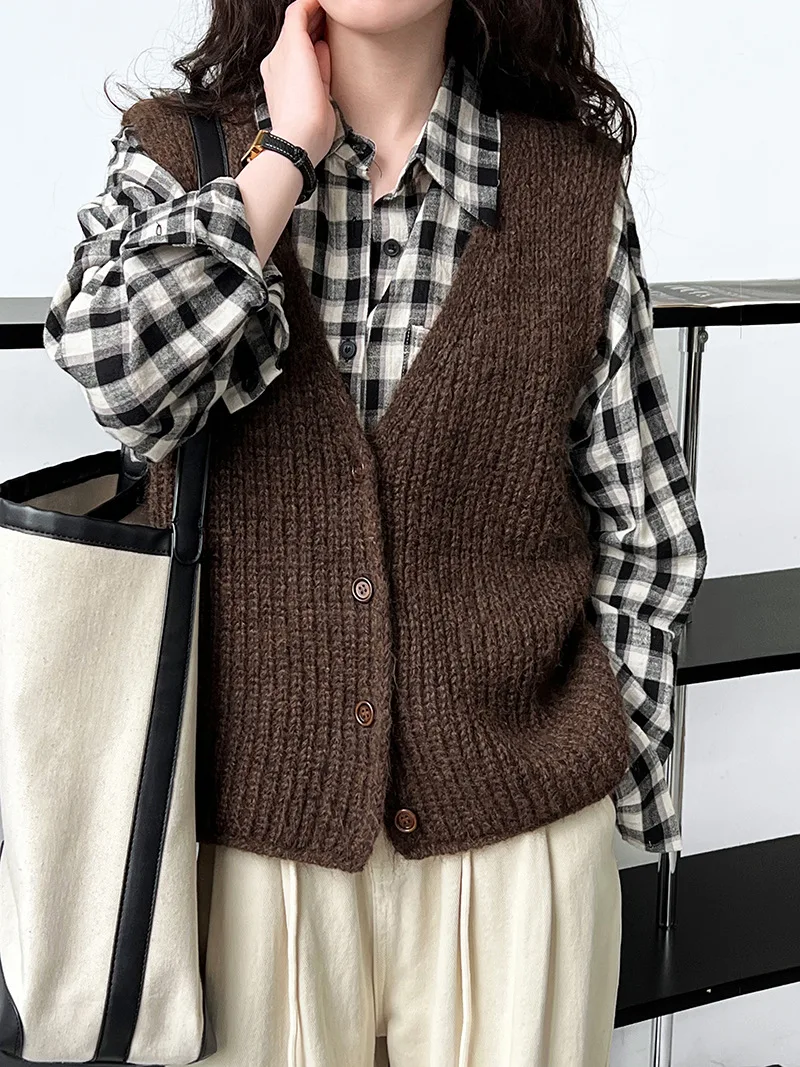 

Кардиган женский шерстяной трикотажный с V-образным вырезом, на пуговицах