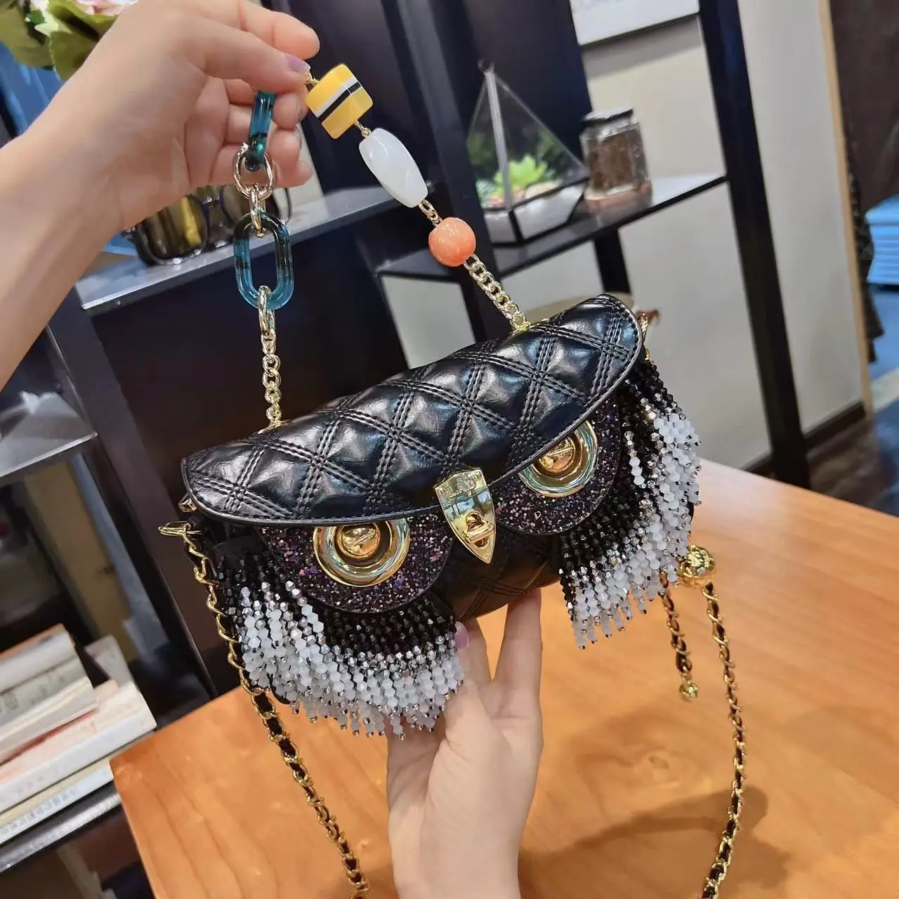 100% Genuine Cow Leather Luxury Brand Designer Women's Owl Rhinestone One Shoulder Crossbody Chain Hand Beaded Women's Bag Cc Gg