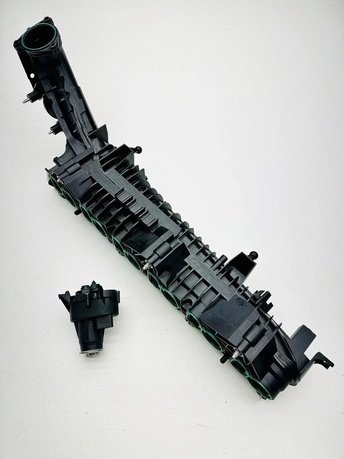 

Совершенно новый впускной коллектор 11618477030 11618570228 11618596319 11618477029 для BMW 5er G30 530d 540d 7er G11 G12 730d X3 G01