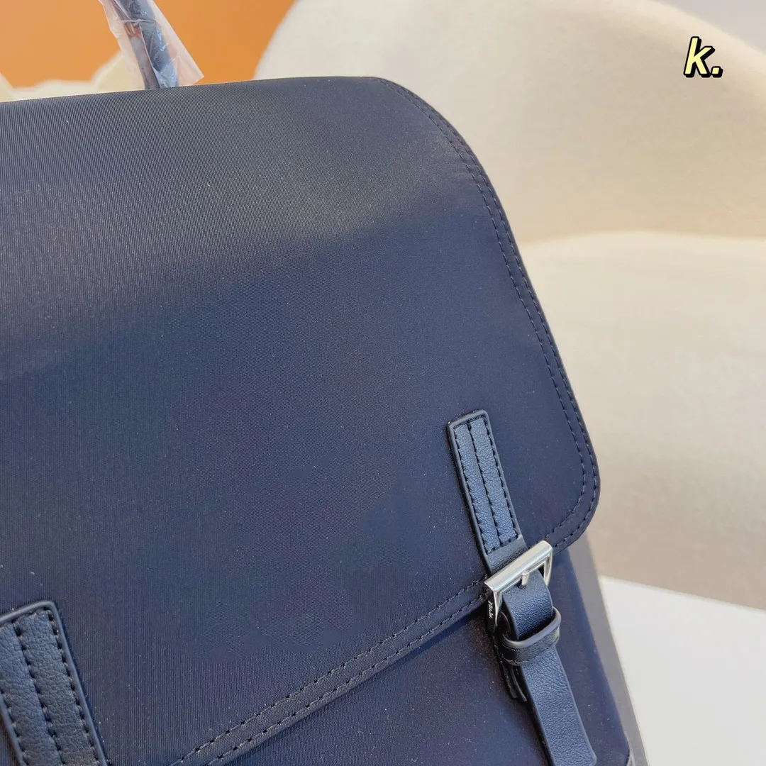 Popular seasonal high-quality men's and women's Canvas Backpack high-quality fabric original hardware