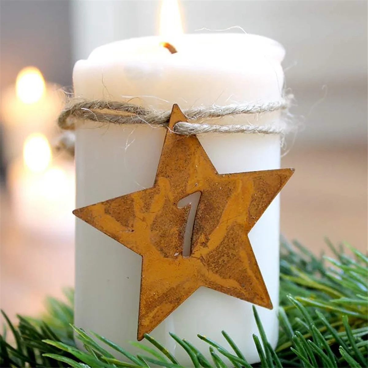 Рождественский декоративный венок с цифрами от ржавчины из состаренного металла