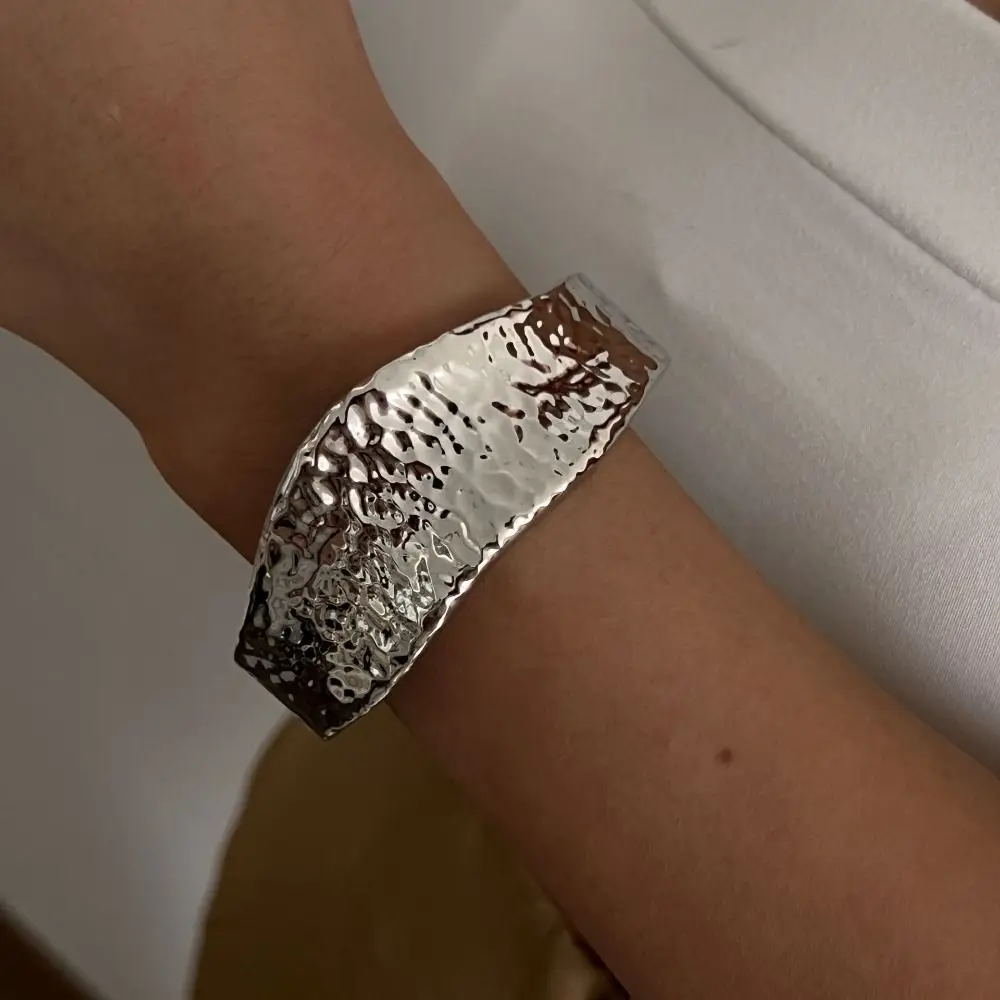 Персонализированный браслет из сплава с геометрическим нишевым металлом ручная
