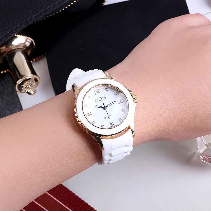 

Reloj Mujer New Women Fashion Watches Silicone Analog Quartz Watch Ladies Casual Sport Watches Clock Hot Sell Kobiet Zegarka