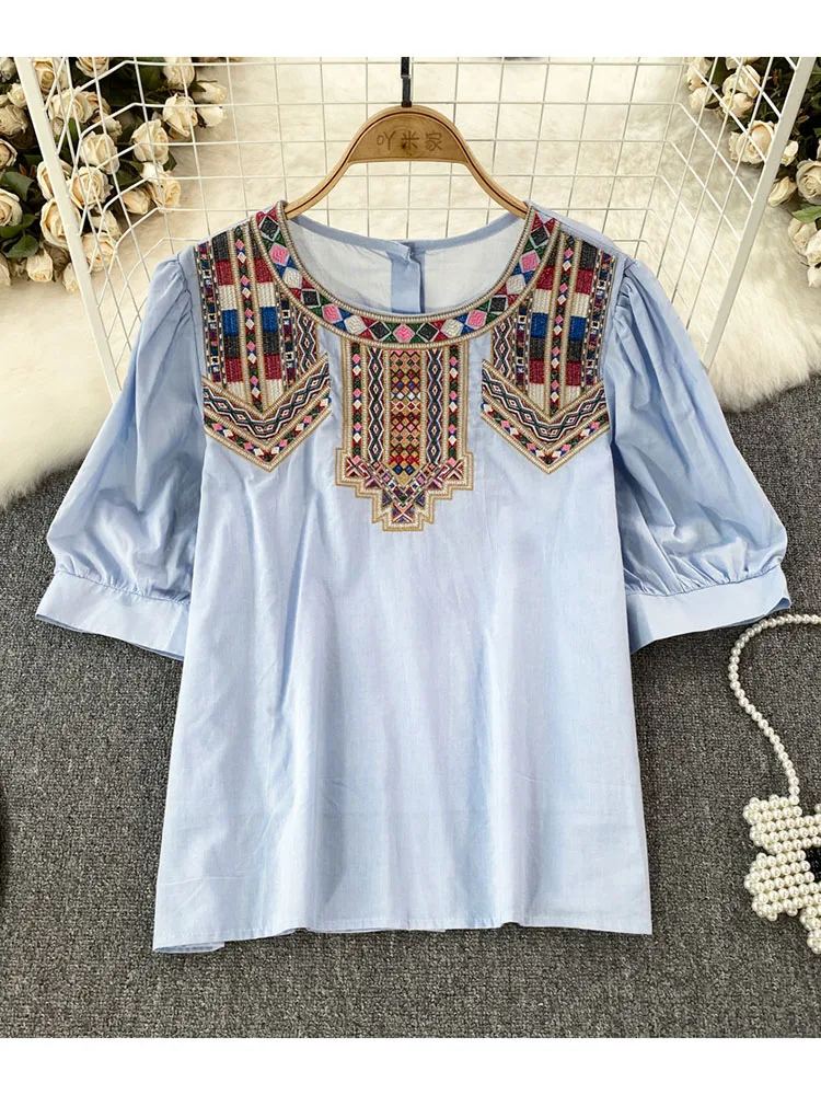 

Women Summer T-Shirts Vintage Art Embroidery Ethnic Style Commuting Loose Round Neck Bubble Sleeve Design Feel Shirt Top D4567