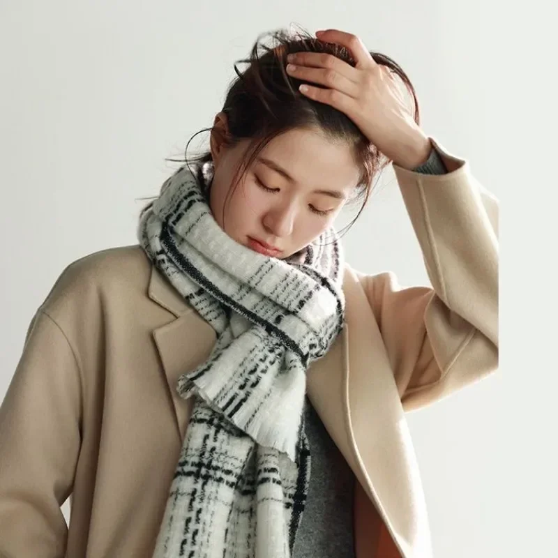 Черно-белый шарф из 100% шерсти для женщин на осень и зиму небольшой