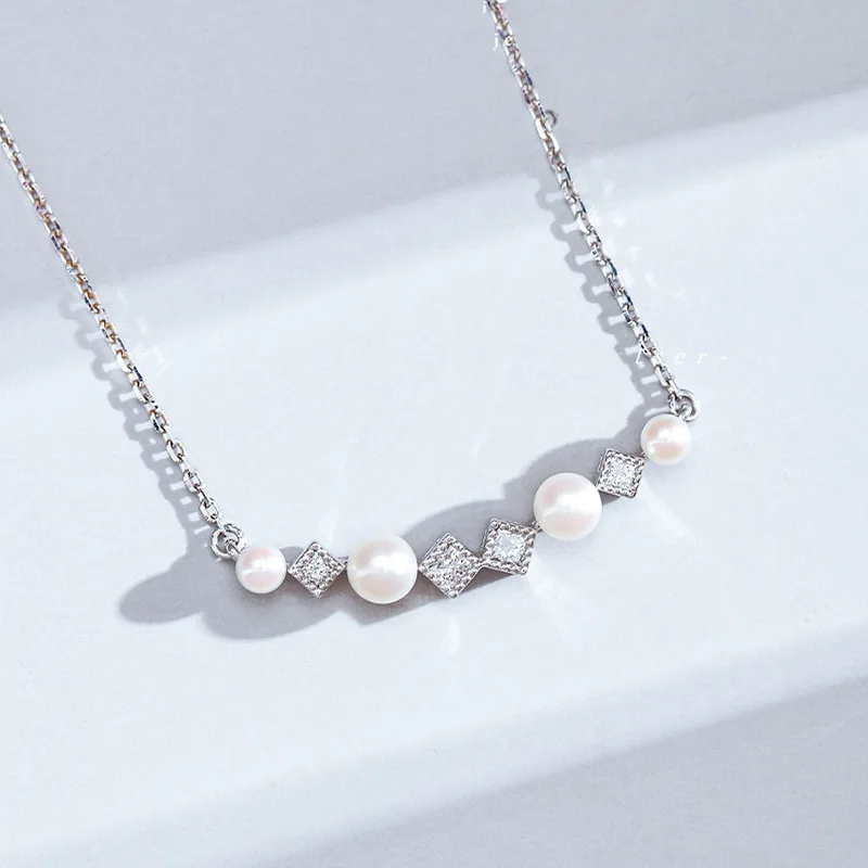 

Французское роскошное ожерелье из белого золота с жемчугом, элегантное, модное, универсальное, улыбающееся, цепочка на ключицу, нишевой диз...