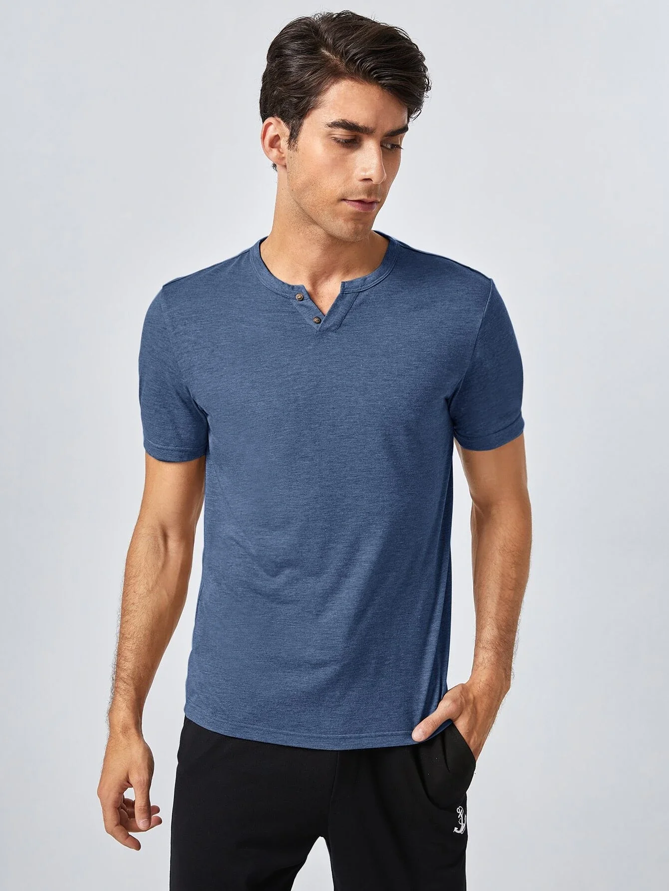 

Men Buttoned Notch Neck Solid Top