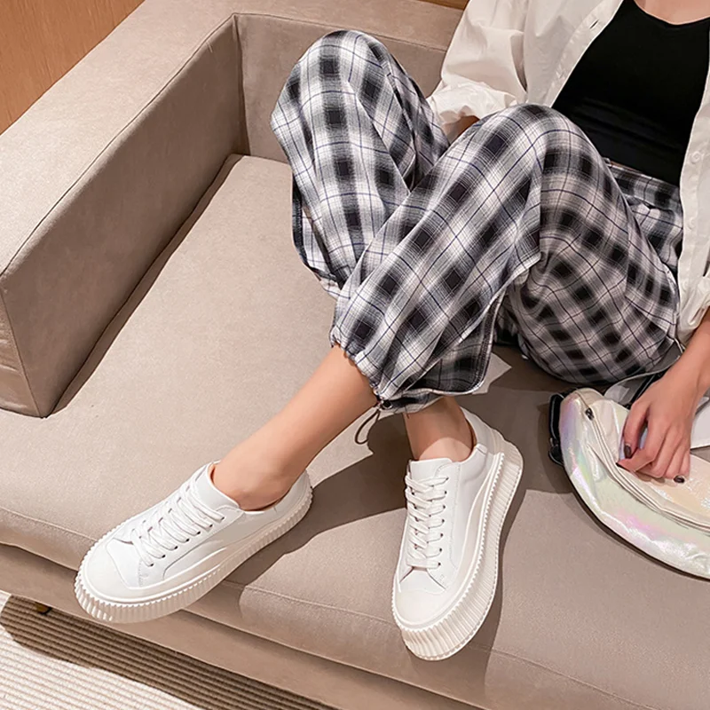 

Женские спортивные туфли на толстой подошве, белые спортивные туфли с увеличенной платформой для девочек, обувь на каблуке для весны, 2022