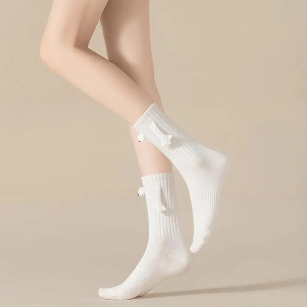 

Funny Magnetic Suction Couple Socks Big Eyes Holding Hands Cute Mid-tube Funny Gifts for Women Men