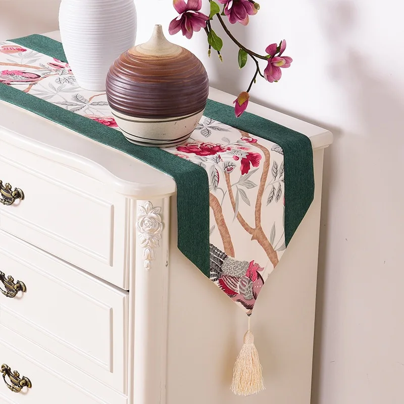 

Chinese Classical Red Flower and Bird Printing Table Runner Hotel dining table splicing table flag for wedding party decorations