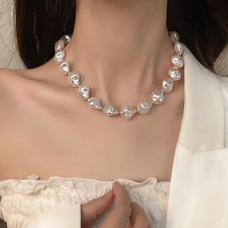 

Korean Fashion French Retro Pearl Necklace For Women High Sense Temperament Accessories Elegant Simple Versatile Jewelry Gifts