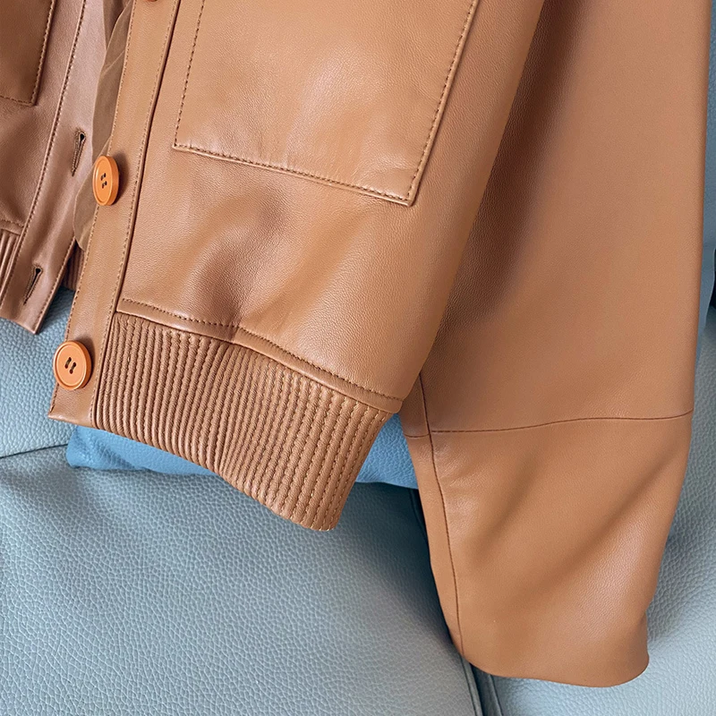 Высококачественная куртка из овечьей кожи с карманами для женщин Осень-зима 2024