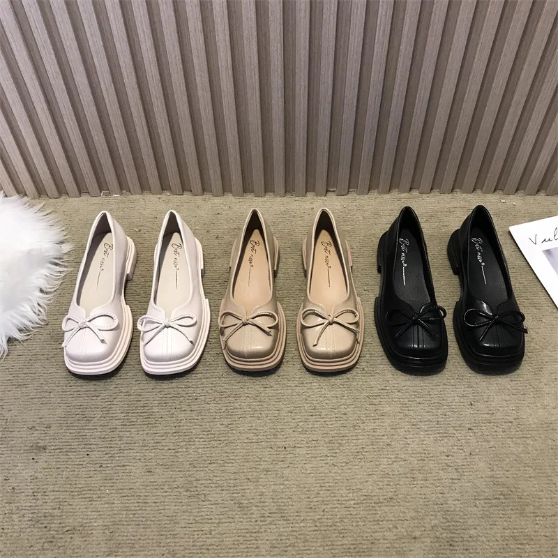 

Туфли дерби женские на низком каблуке, повседневные универсальные кроссовки с бантом, мягкие модные, с квадратным носком, кожаные наряды с бабочкой