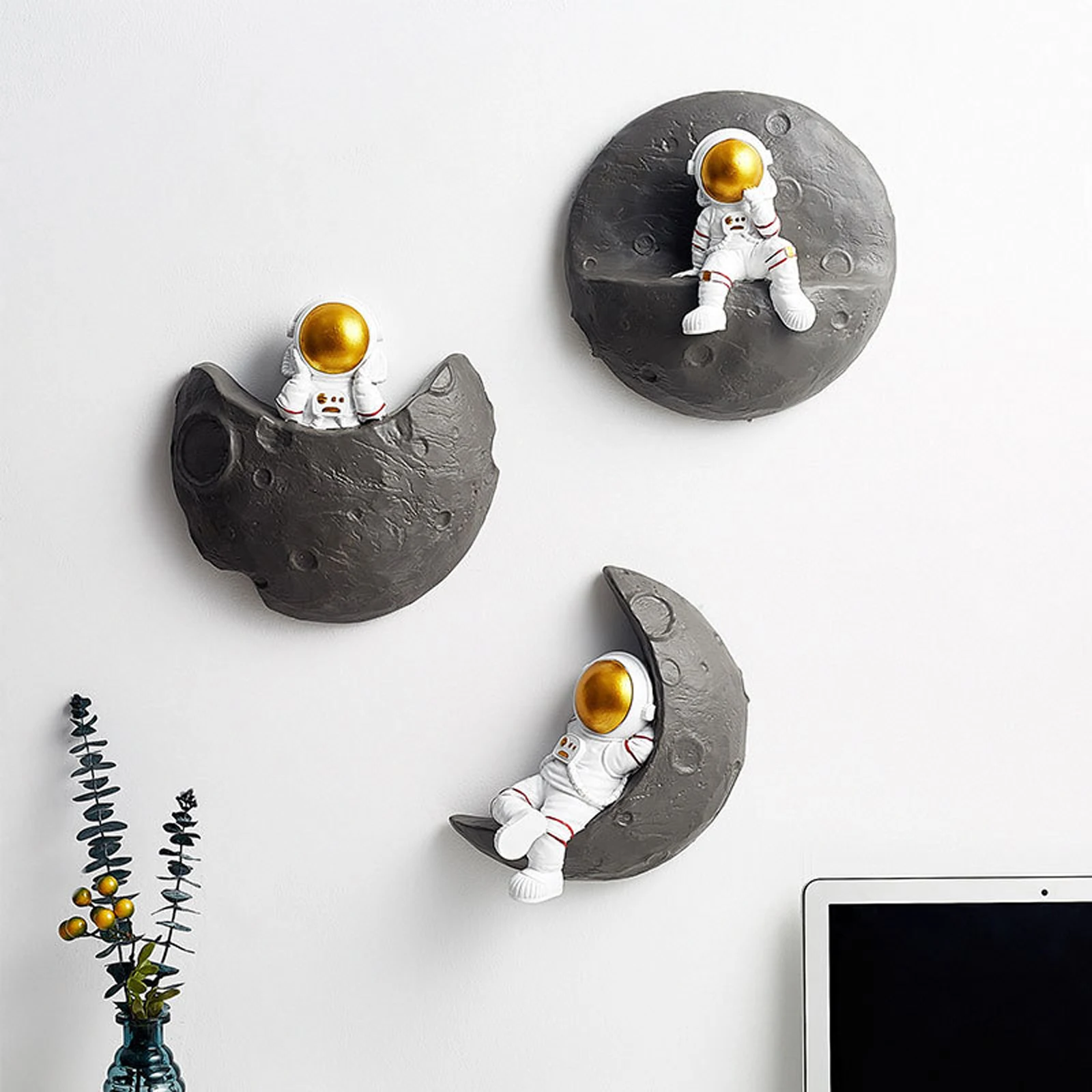 

Полимерная настенная декоративная статуя астронавта в скандинавском стиле Современная трехмерная скульптура