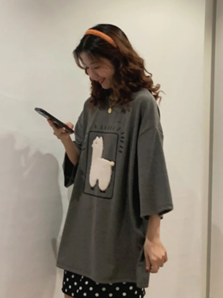 Женская свободная футболка с принтом Llama коротким рукавом и графическим рисунком