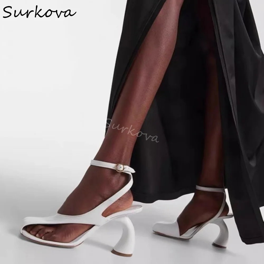 Strange Style Half Covered Sandals Women Round Toe One Word Strap Ankle Clip Solid 2024 Fashion Rome