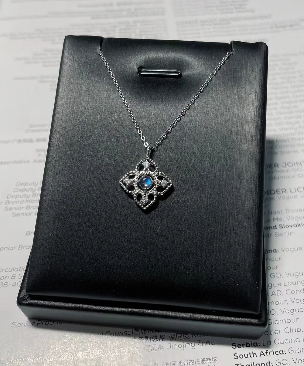 

2023 New S925 Sterling Silver Pure Natural Indian Moonlight Stone Geometric Pendant Necklace without Optimized Main Stone