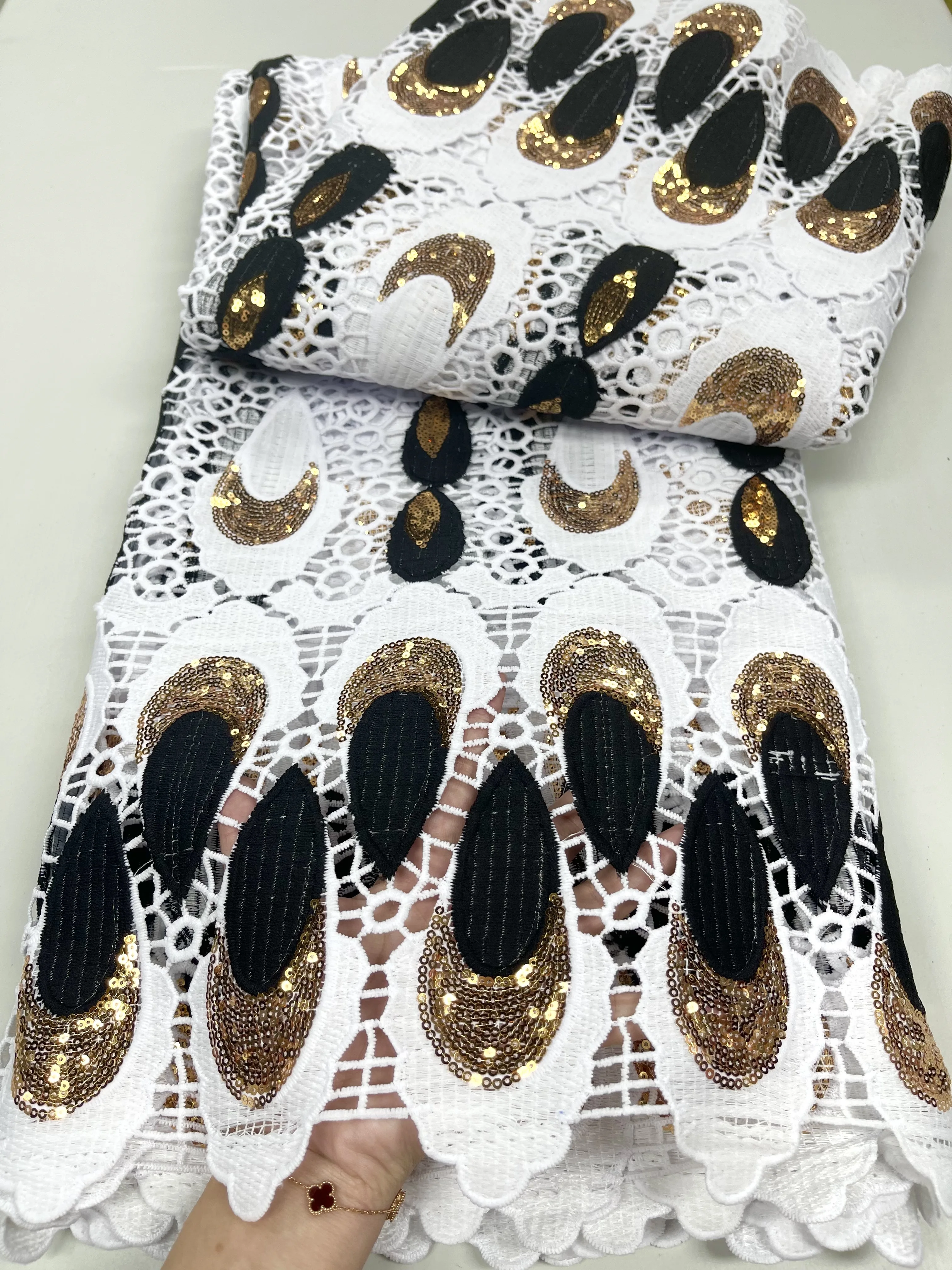 

African Guipure Lace Fabric 2022 High Quality Nigerian Cord Lace Fabric French Water Soluble Lace Wedding DressJYP1-8