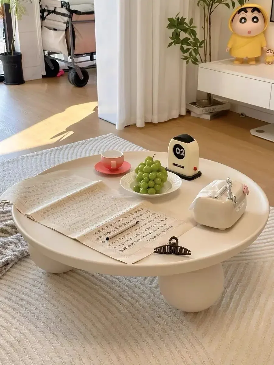 Круглый журнальный столик